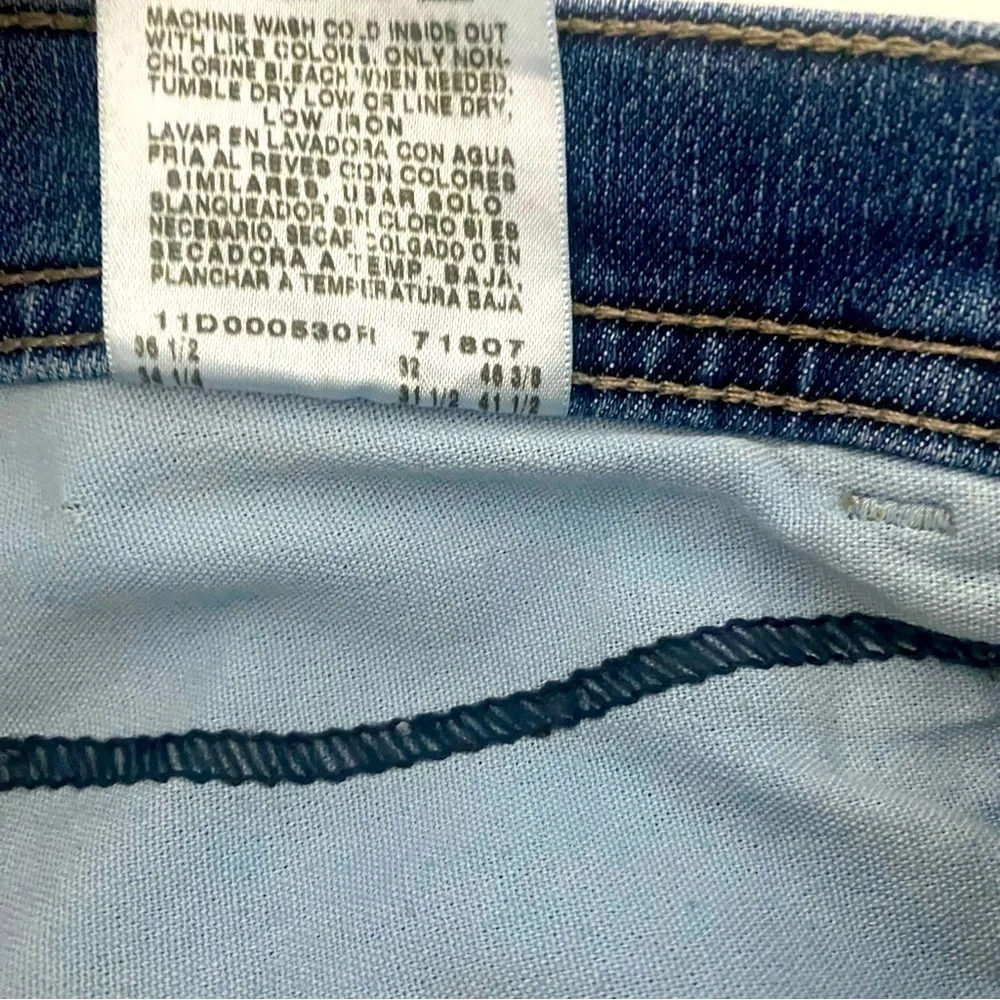 Lee Women's Size 14 Medium Classic Fit Straight Leg At The Waist Jeans High Rise